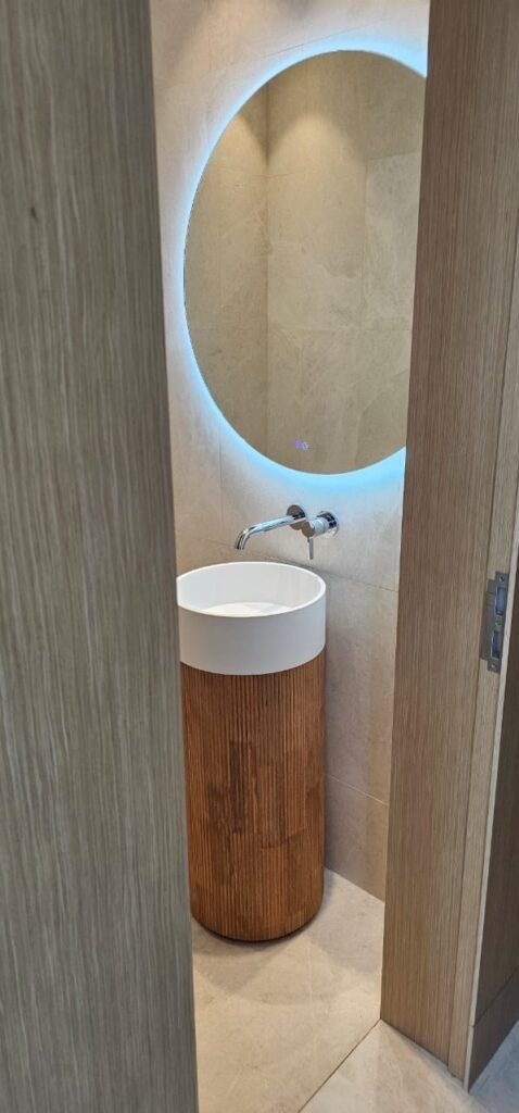 modern bathroom freestanding sink (2)